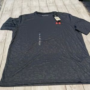 Under Armour Tshirt